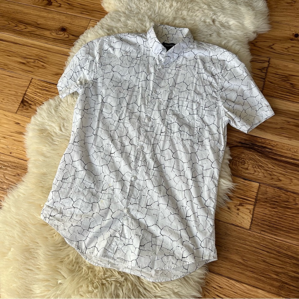 Zanerobe Monochrome Patterned Short Sleeve Button Down Shirt